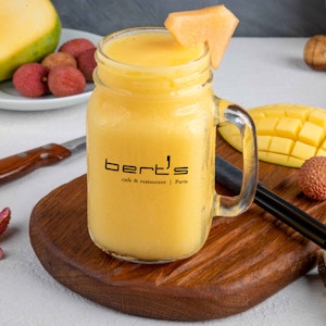 Mango Lychees Smoothie مانجو ليتشي - مانجو ، ليتشي ولبن بروبيوتيك