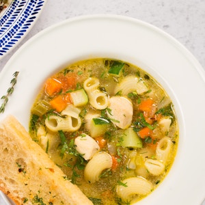 Chicken Pasta Soup - شوربة الدجاج والباستا