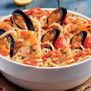 Seafood Linguine (s) - لينغويني المأكولات البحرية (ب)