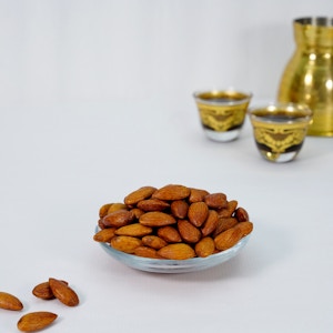 Almond lemon لوز بالليمون