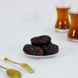 Dates Majdool تمر مجدول