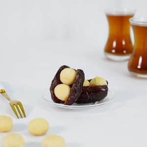 Dates with Macademia 250g