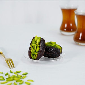 Dates with Pistachio slices 250g