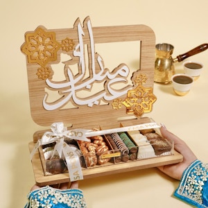 ✨ Gold Flower Eid Assorted Chocolates