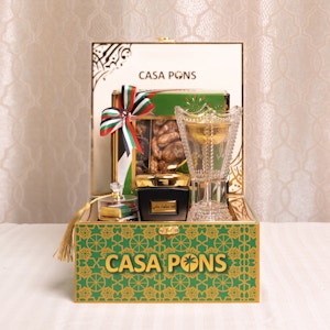 GREEN NATIONAL DAY OUD GIFT BASKET - SMALL