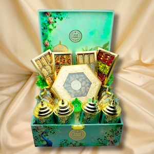 VVIP Peacock Basket - Extra Large