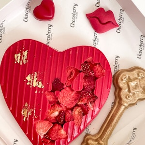 Chocolate Red Heart Shape with Key "I Love You"