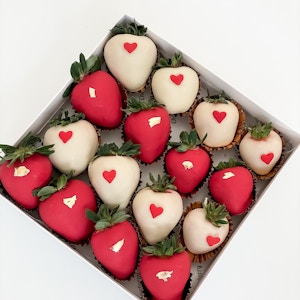 Chocolate Strawberry "I Love You"