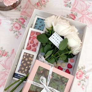 Exclusive Package White Roses