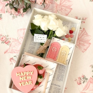 Exclusive Package Pink Heart "Customize the words"