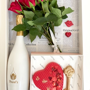 Exclusive Package Red Heart & Key "Valentine"