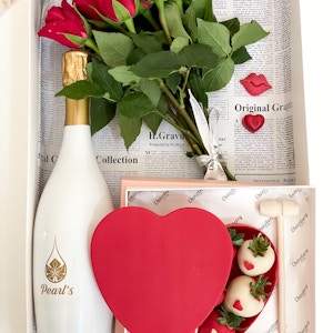 Exclusive Package Red Heart Shape "Valentine"