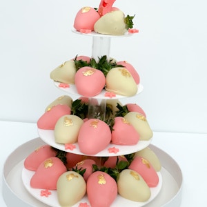 Pinky Strawberries Tower " Ramadan "