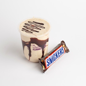 Snickers Flavor Milkshake - سنيكرز فلفر ميلك شيك