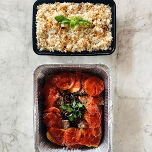 Family Main Course Kafta Bel Sanniyeh with Rice (for 3) ( عرض عائلي طبق يومي كفته بالصينيه مع الرز ل 3 أشخاص