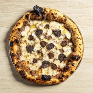 Truffle fungi Pizza