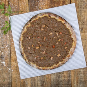 Lahm Be Ajın Manoushe - Manoushe Beırut