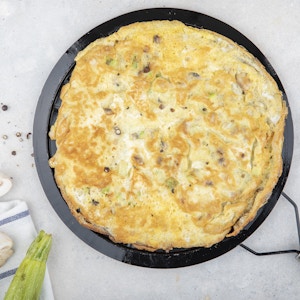 Omelette Wıth Zucchını & Mushroom - Kale Go