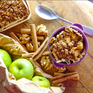 Apple & walnut crumble- 218g