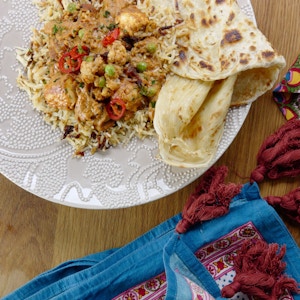 Butter paneer cauliflower makhani and rice- 400g