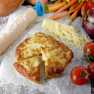 Cheese and tomato sweet potato pizza bear- 220g