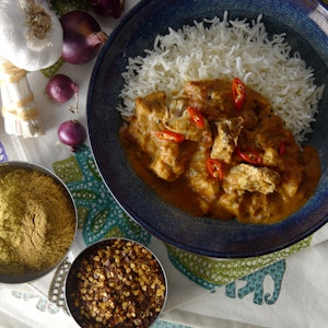 Tikka chicken curry and fragrant rice- 401g