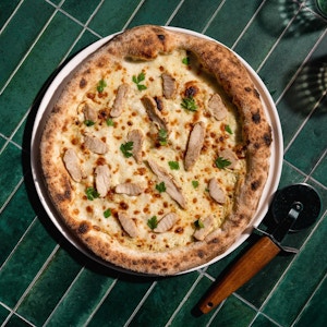 Creamy Chicken Medium Pizza 11"