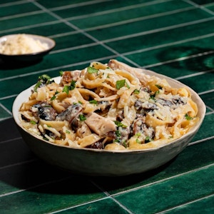 Fettuccine Alfredo Chicken