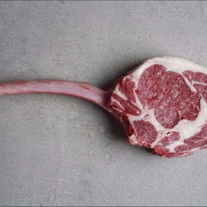 Black Onyx Angus Tomahawk